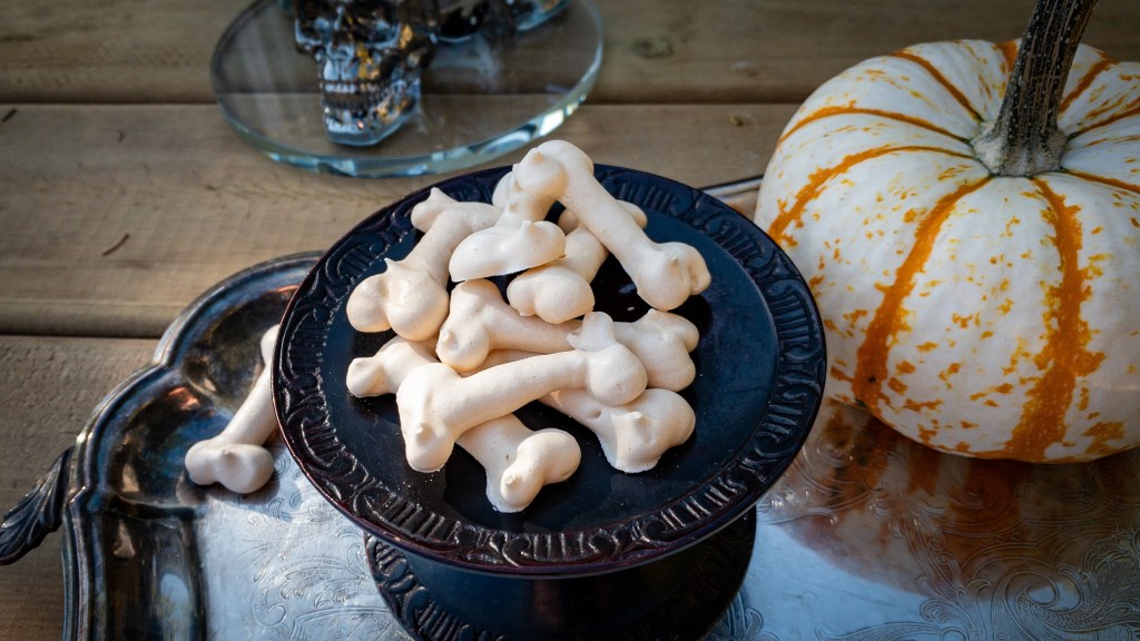 Meringue Bones