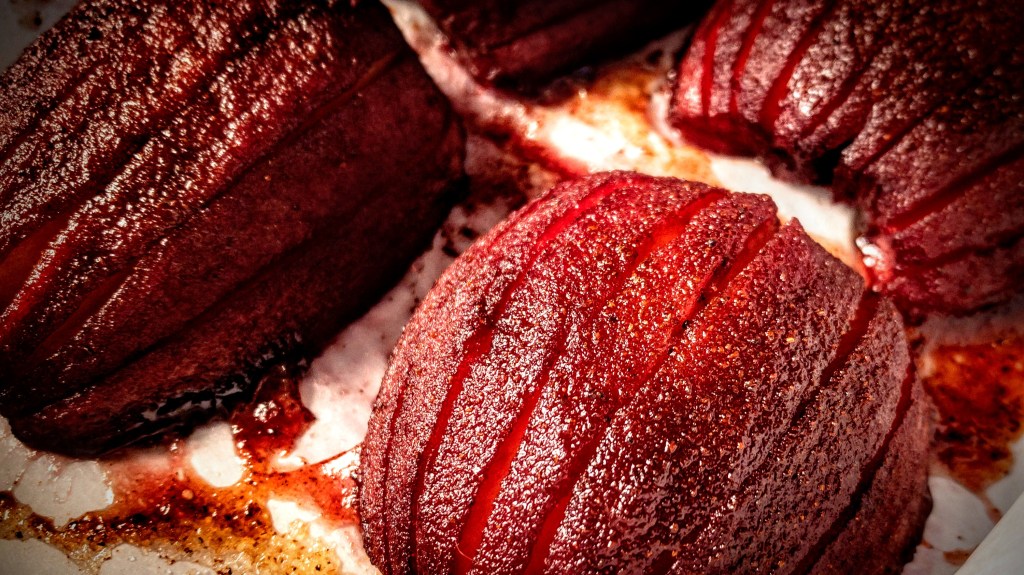 Baked Hasselback Apples Poached in Red&nbsp;Wine