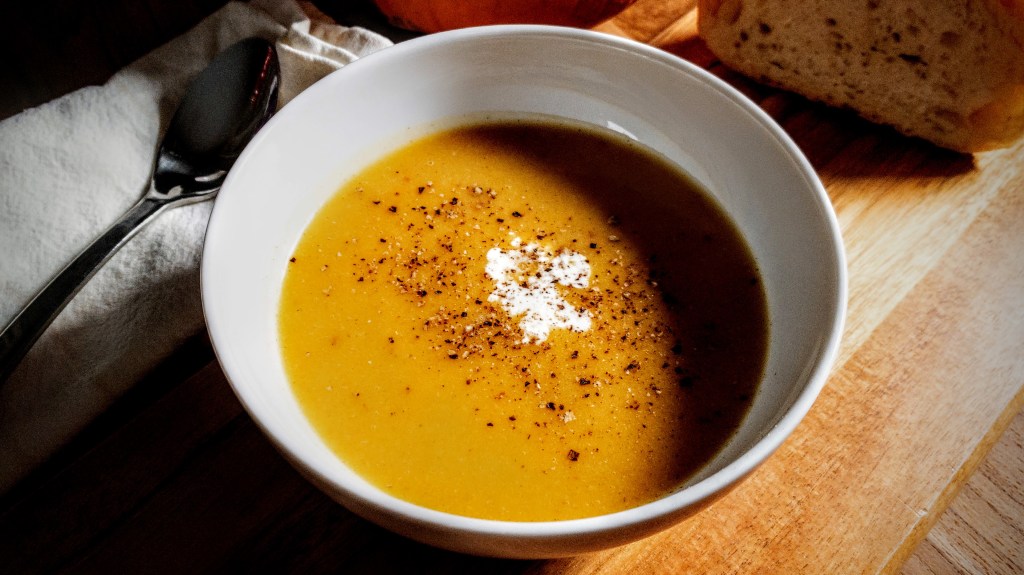 Easy Sheet Pan Roasted Pumpkin (or Butternut Squash)&nbsp;Soup