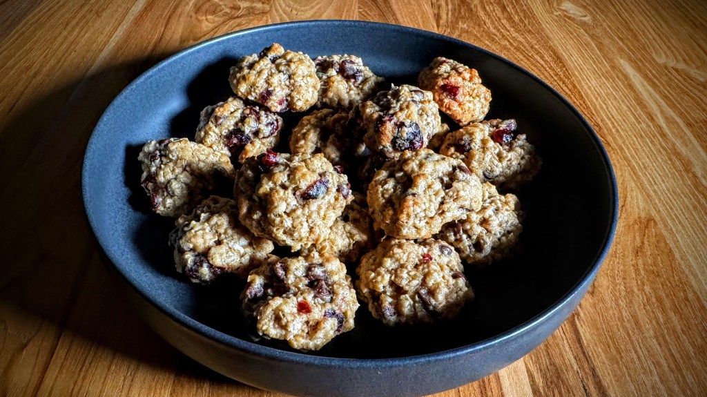 Chocolate Chip and Cranberry Oatmeal&nbsp;Cookies