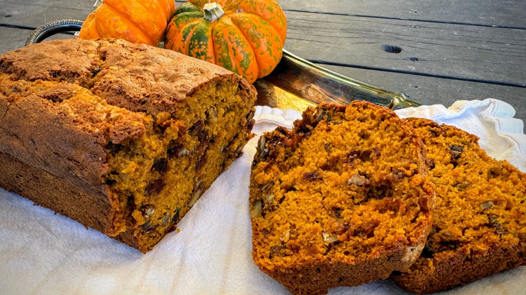 Pumpkin Spice Bread with Dates and Pecans&nbsp;(Updated!)