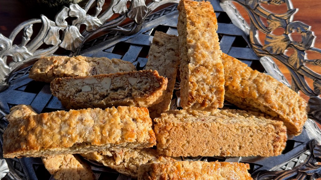 Spiced Oatmeal and Almond&nbsp;Biscotti